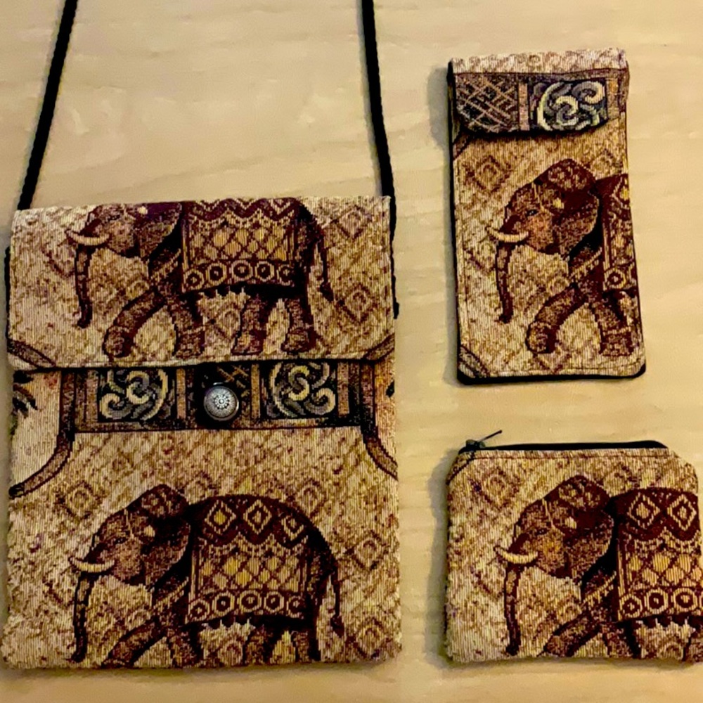 3 Piece Handbag Set: Bag, Glass Case & Small Purse. NEVER USED!